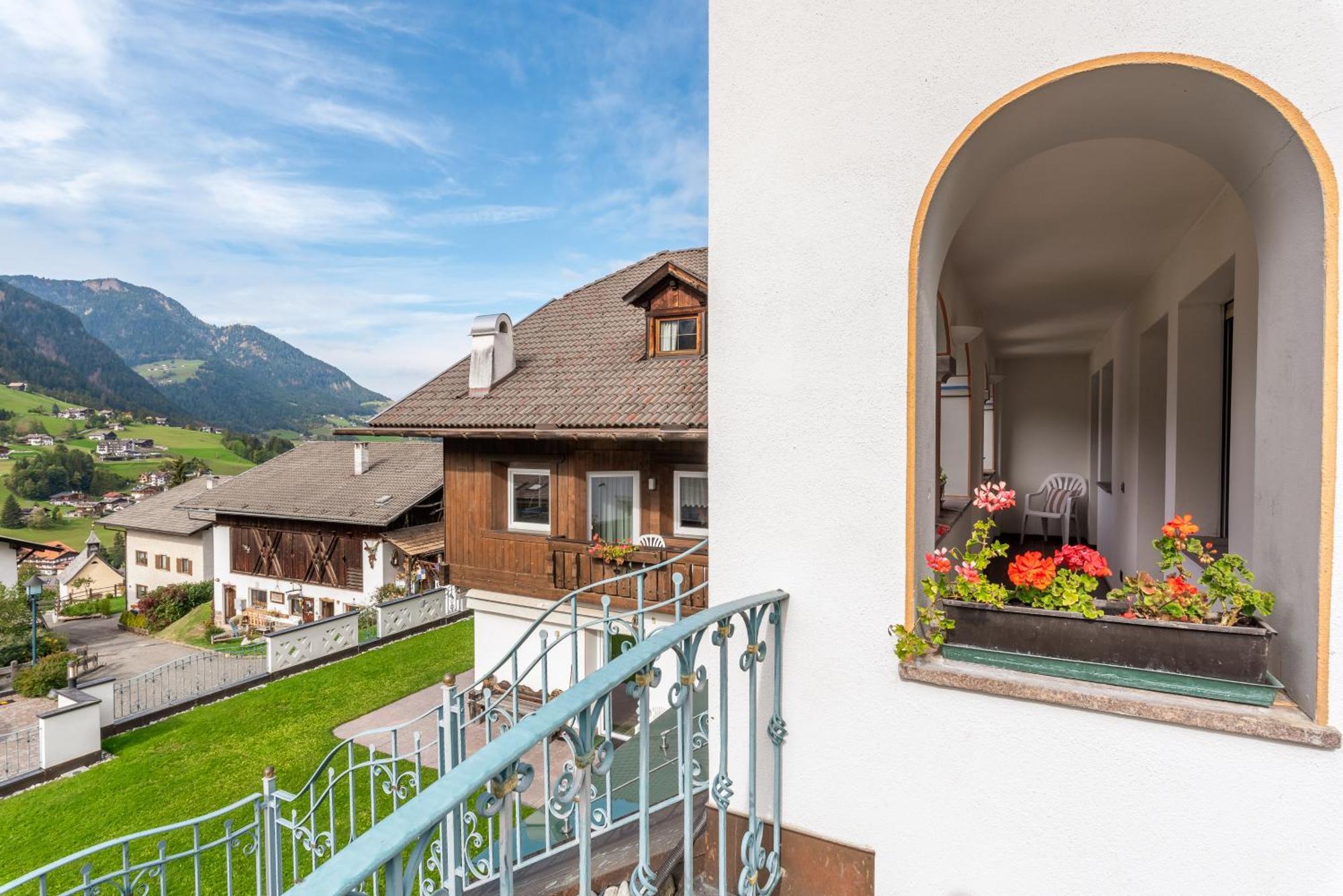 Residence Prapoz Ortisei Luaran gambar